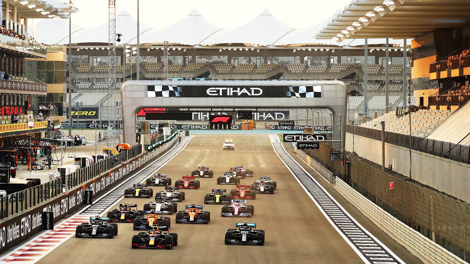 Abu Dhabi’s Premium Limousine Service for Luxury Transfers